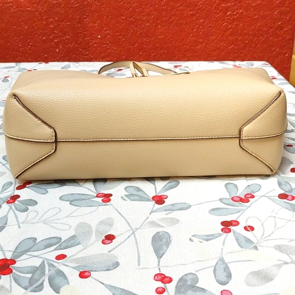 New, Anne Klein tote bag color oatmeal - Picture 7 of 8